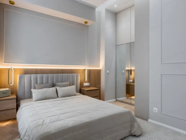 Eladó lakás Budapest V. kerület, Belváros, Bécsi utca 93 nm