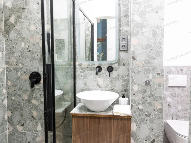 Eladó lakás Budapest VI. kerület 74 nm