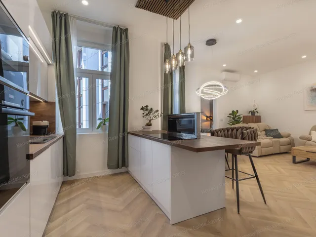 Eladó lakás Budapest V. kerület, Belváros 91 nm