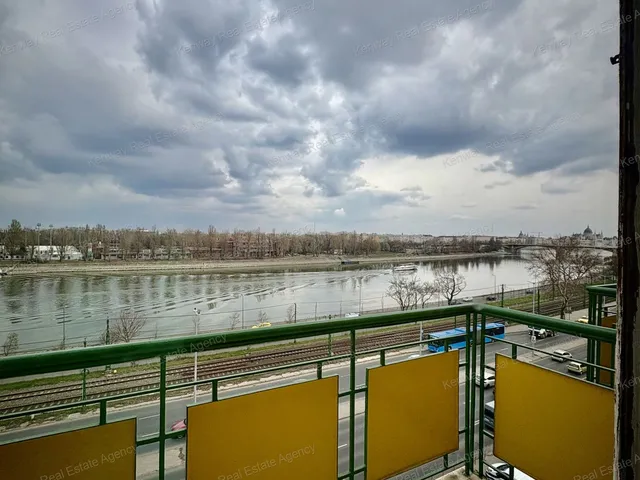 Eladó lakás Budapest II. kerület 65 nm