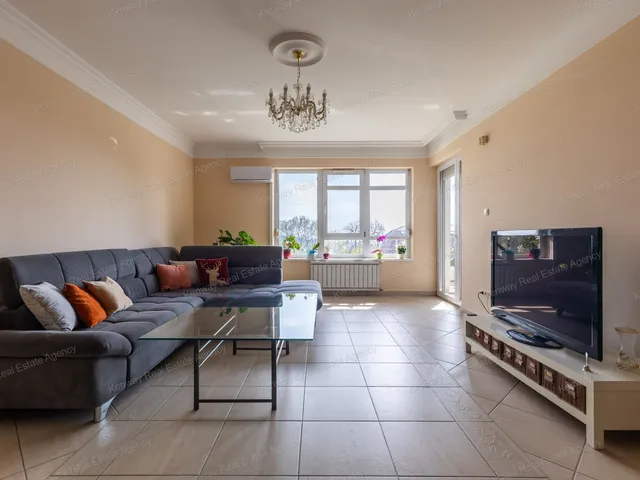 Eladó lakás Budapest II. kerület, Szépilona 92 nm