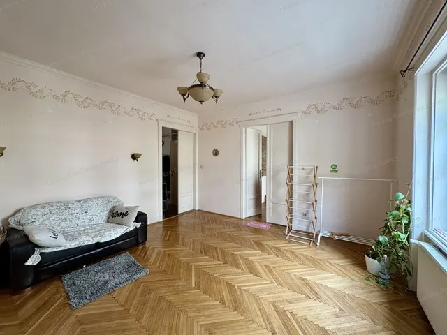 Eladó lakás Budapest II. kerület, Országút 100 nm