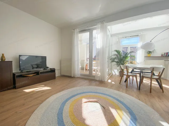 Eladó lakás Budapest VI. kerület 84 nm
