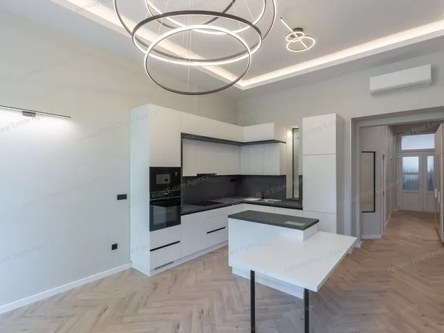 Eladó lakás Budapest VI. kerület 50 nm