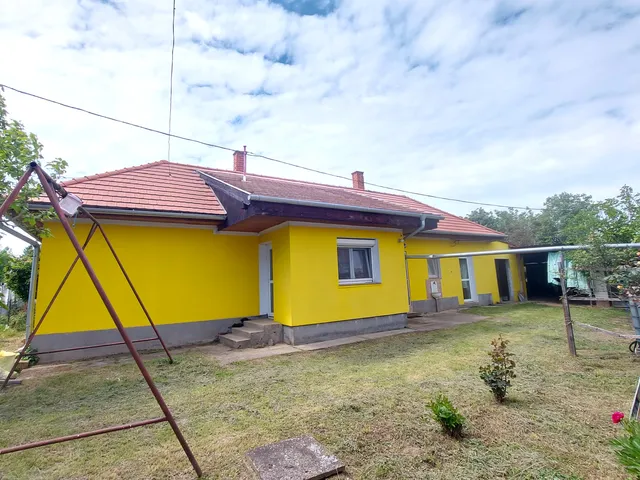 Eladó ház Karmacs 60 nm