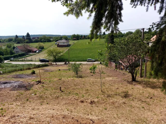 Eladó telek Cserszegtomaj 2744 nm