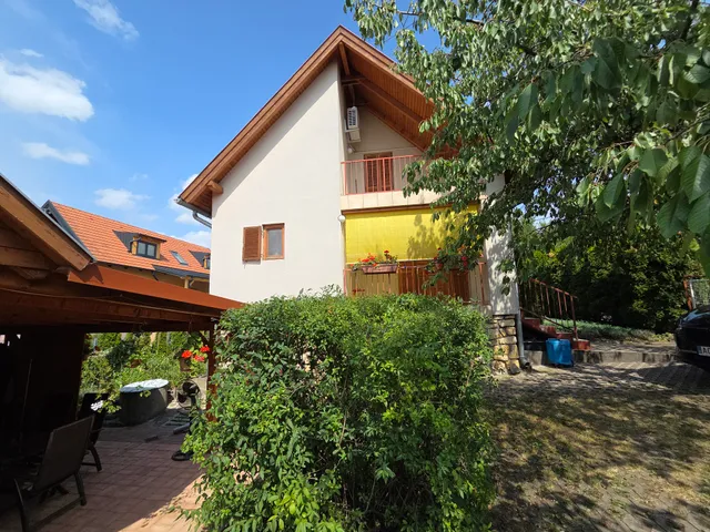 Eladó ház Badacsonytördemic 145 nm