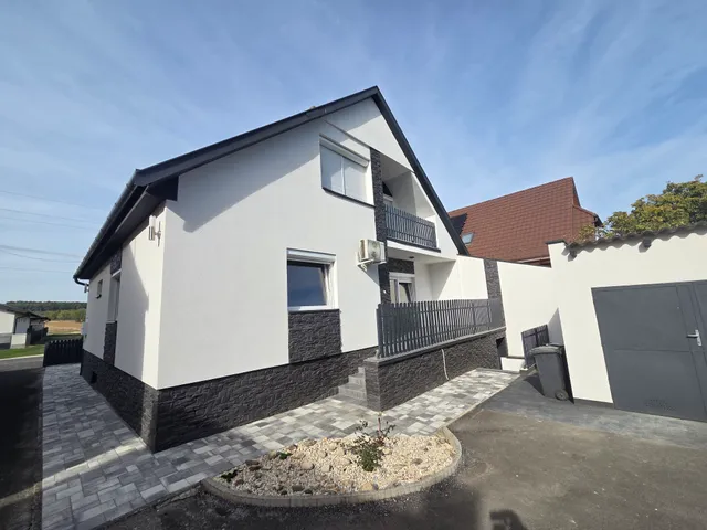 Eladó ház Balatonkeresztúr 160 nm