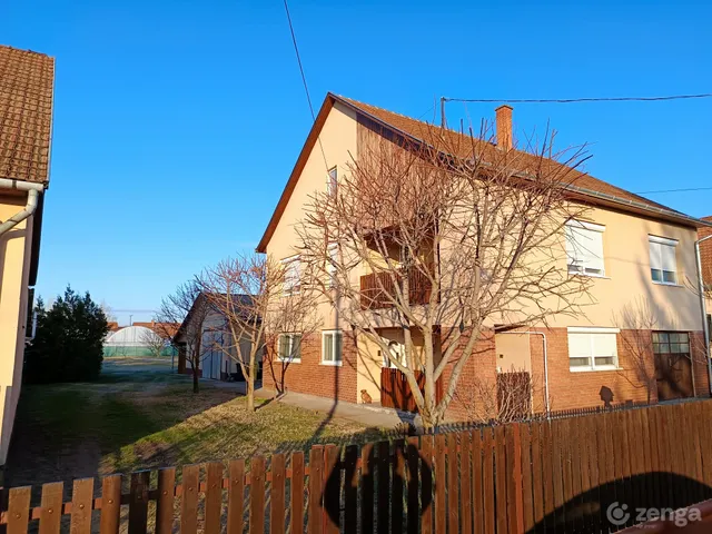 Eladó ház Ruzsa 165 nm