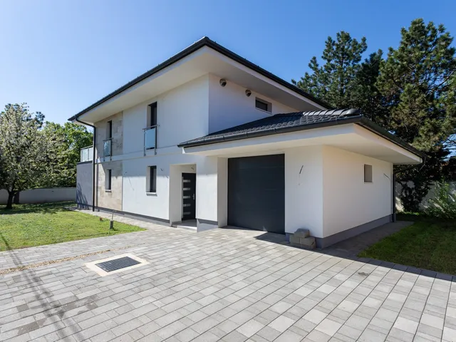 Eladó ház Érd 210 nm