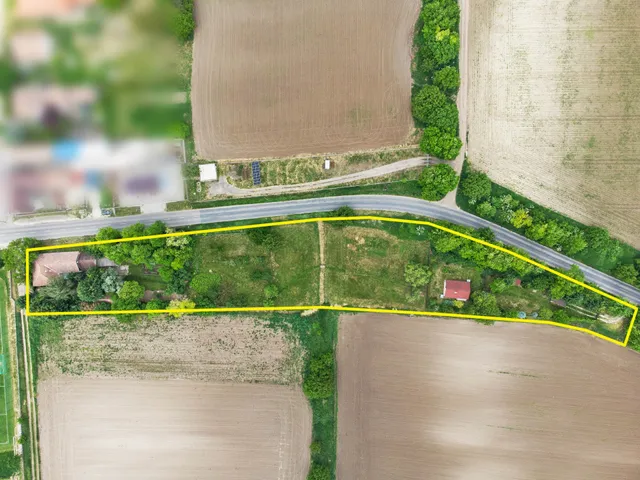 Eladó mezőgazdasági ingatlan Dány 130 nm