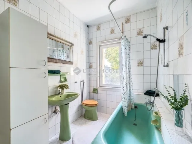 Eladó ház Budapest XVIII. kerület 207 nm