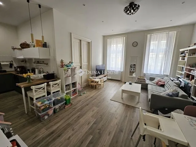Eladó lakás Budapest VII. kerület 70 nm