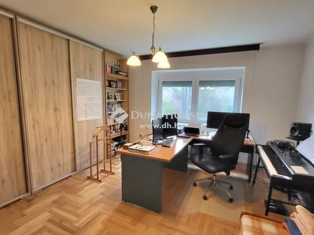 Eladó ház Budapest III. kerület 189 nm