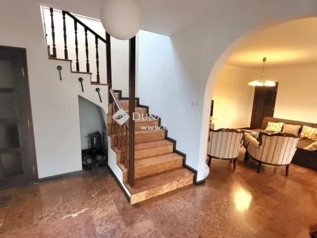 Eladó ház Budapest III. kerület 189 nm