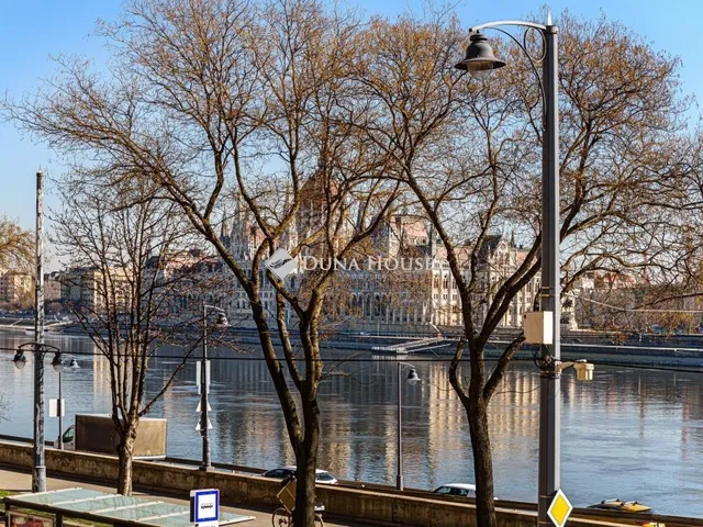 Eladó lakás Budapest I. kerület 82 nm