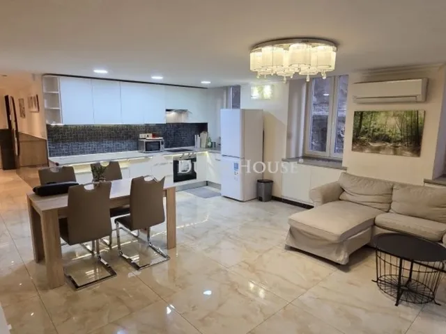 Eladó lakás Budapest V. kerület 96 nm