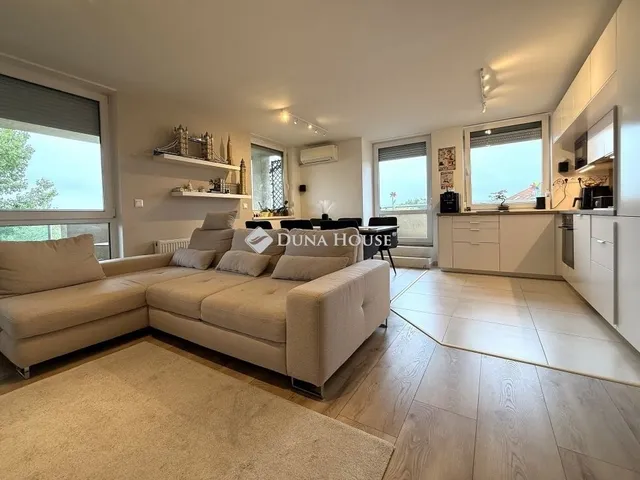 Eladó lakás Dunakeszi 89 nm