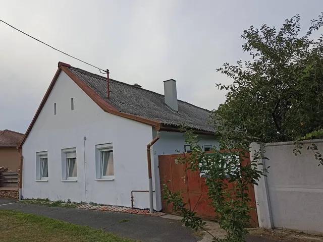 Eladó ház Ikervár 95 nm