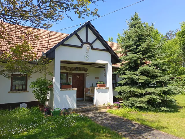 Eladó ház Bugac 19848 nm