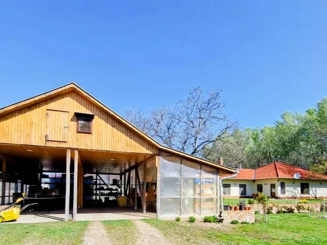 Eladó ház Bugac 187 nm