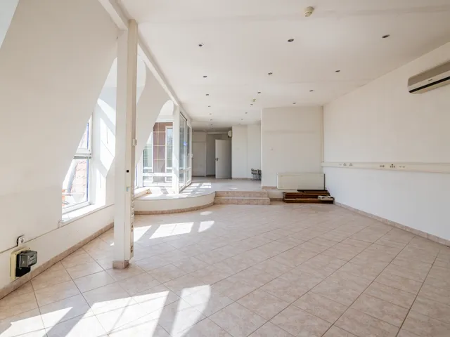 Eladó ház Felsőzsolca 316 nm