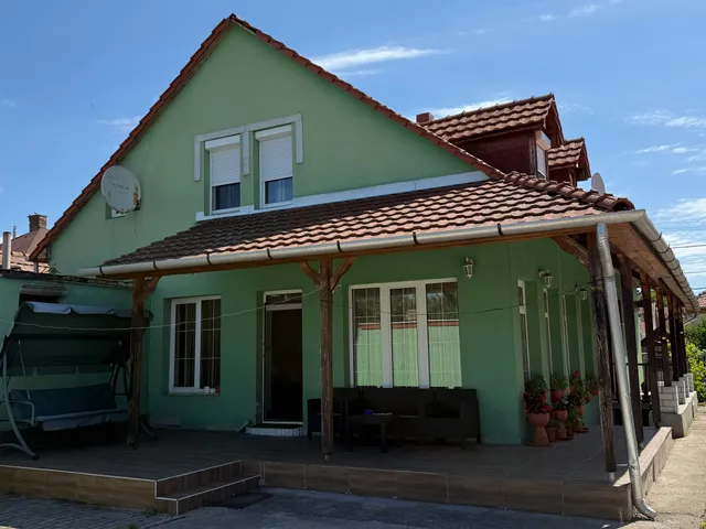 Eladó ház Edelény 185 nm