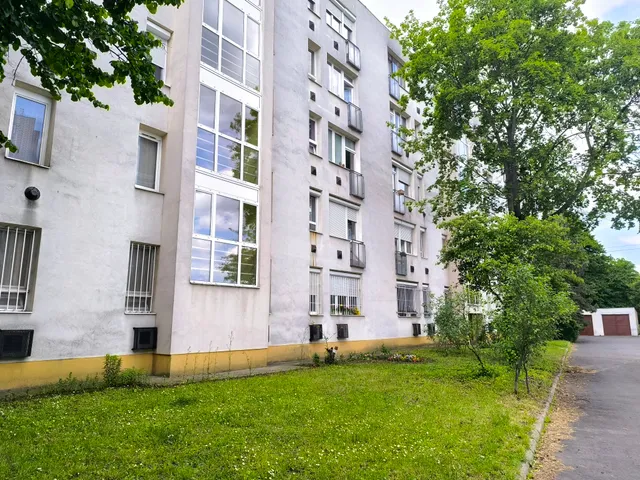 Eladó lakás Miskolc, Szentpéteri kapu 43 nm