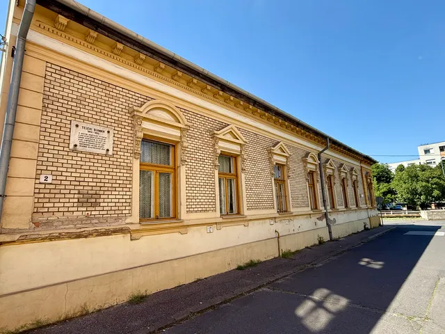 Eladó lakás Miskolc, Belváros 100 nm