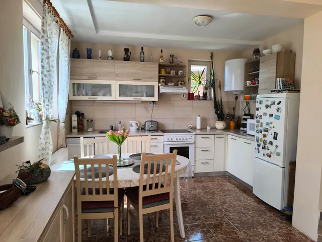Eladó ház Miskolc, Komlóstető 160 nm