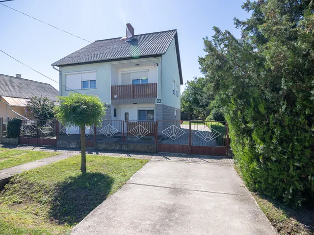Eladó ház Ónod, Barátság 9 150 nm
