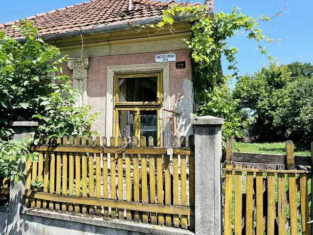 Eladó ház Kazincbarcika, Felsőbarcika 144 nm