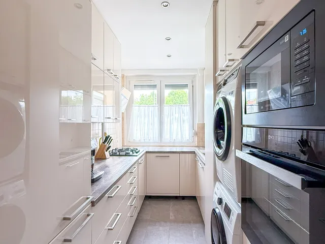 Eladó lakás Budapest III. kerület 74 nm