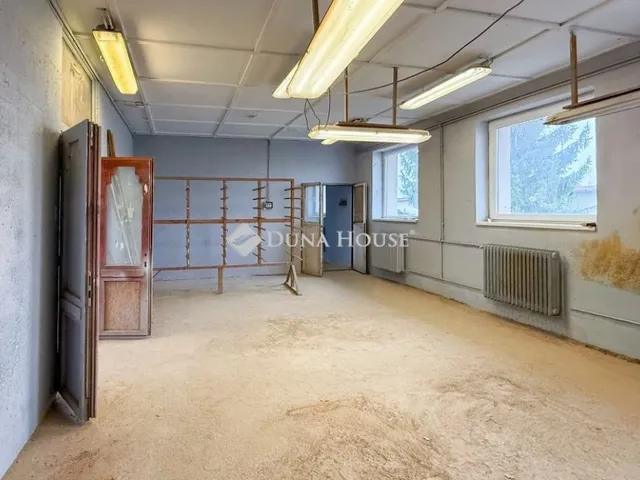 Kiadó kereskedelmi és ipari ingatlan Miskolc 453 nm