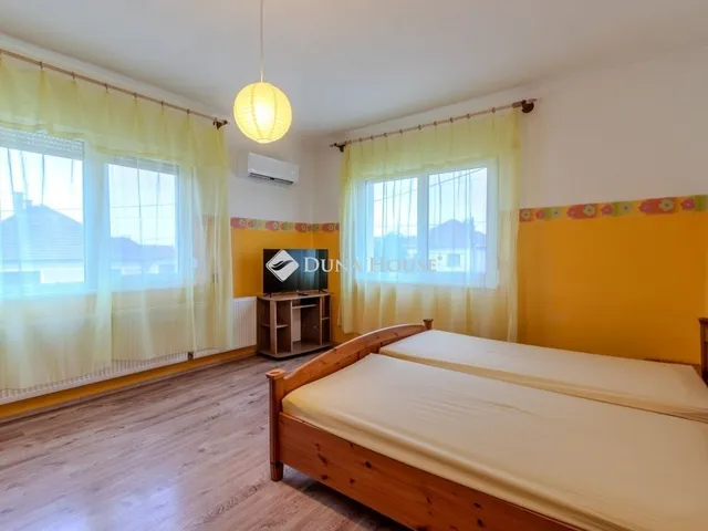 Eladó ház Cserépfalu 184 nm