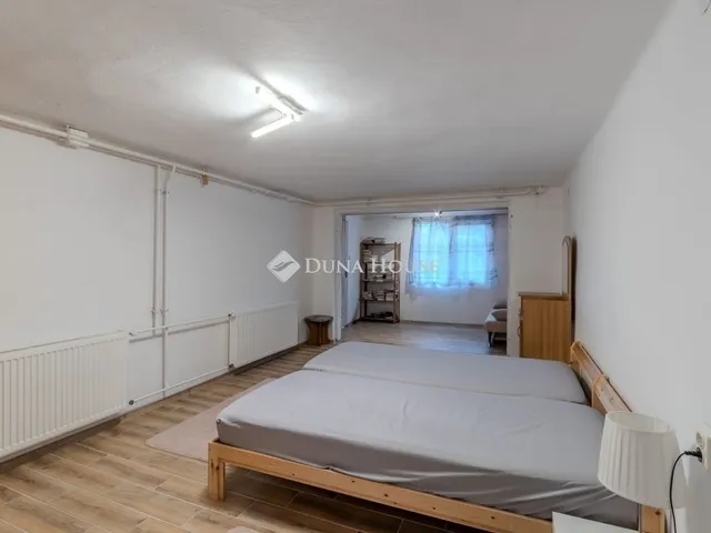 Eladó ház Cserépfalu 184 nm