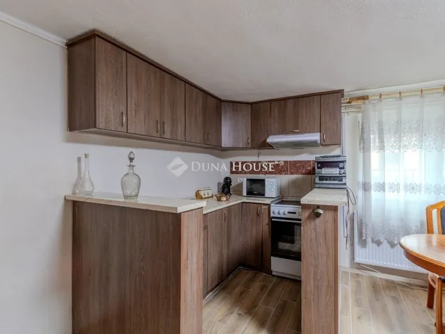 Eladó ház Cserépfalu 184 nm