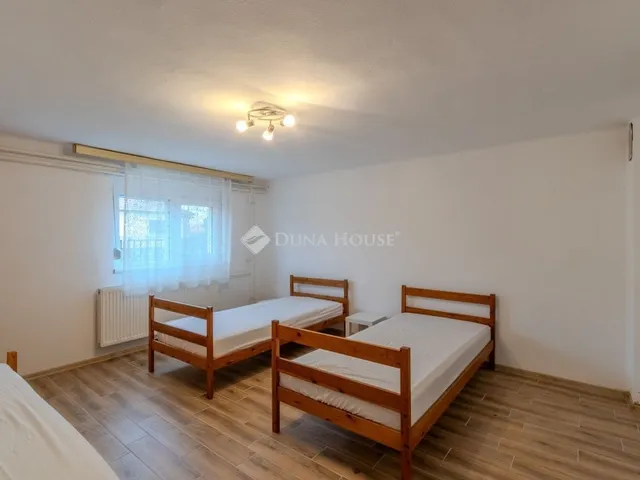 Eladó ház Cserépfalu 184 nm