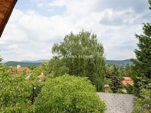 Eladó ház Budapest II. kerület 270 nm