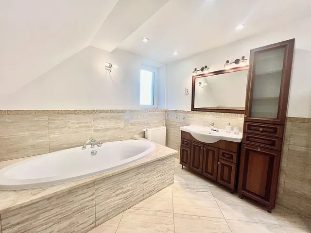 Eladó ház Miskolc 300 nm