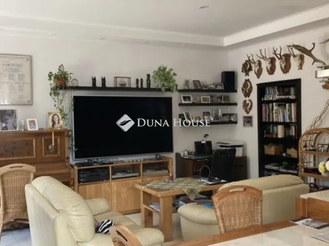 Eladó ház Parád 376 nm