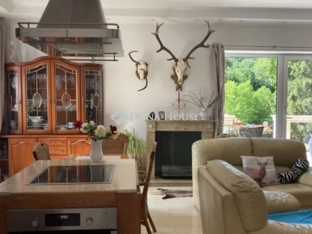 Eladó ház Parád 376 nm