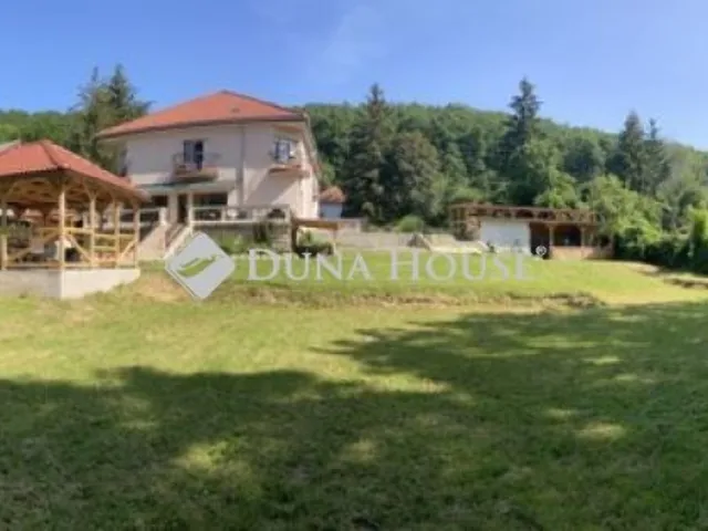 Eladó ház Parád 376 nm