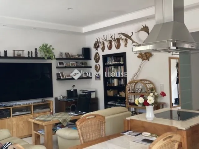 Eladó ház Parád 376 nm