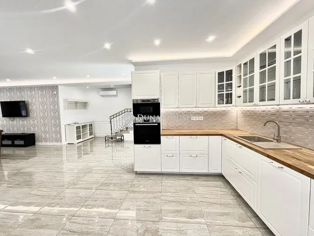 Eladó ház Miskolc 300 nm