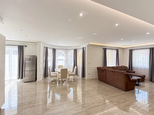 Eladó ház Miskolc 300 nm