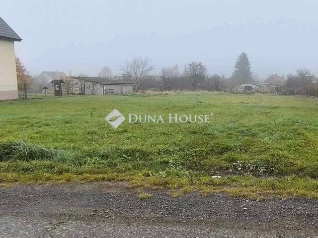 Eladó telek Erdőbénye 843 nm