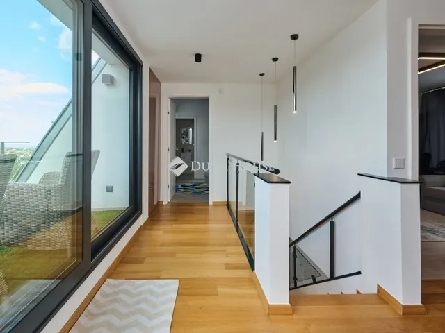 Eladó lakás Budapest XII. kerület 168 nm