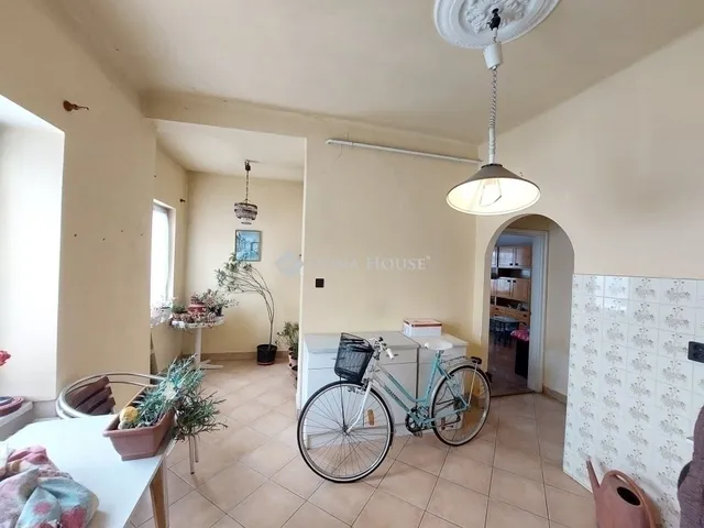 Eladó ház Budapest III. kerület 180 nm