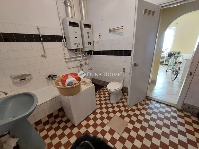 Eladó ház Budapest III. kerület 180 nm